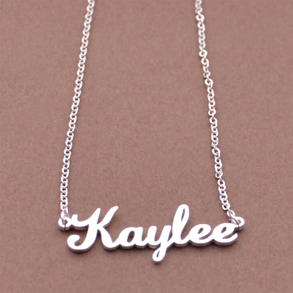 Personalized Stainless Steel Customized Name Necklace Women's Charm Jewelry Collarbone Chain Letter Pendant Valentine's Day Gift