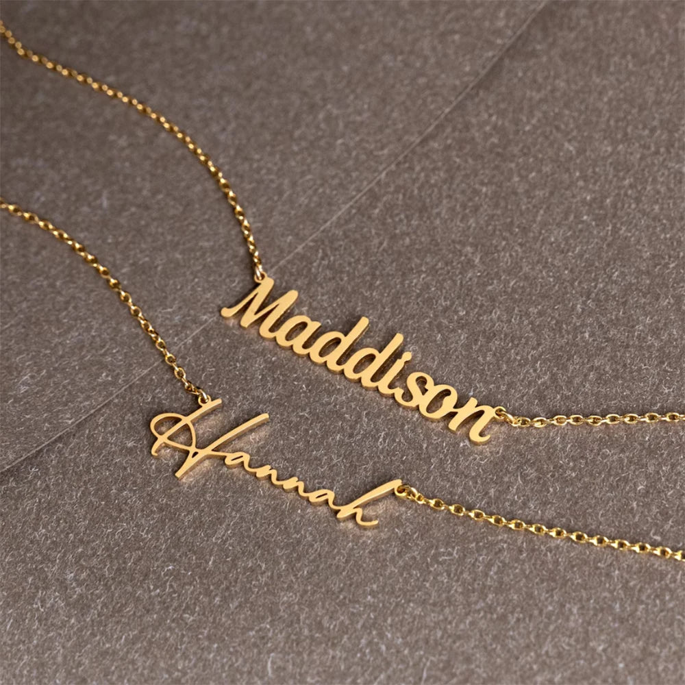 Personalized Stainless Steel Customized Name Necklace Women's Charm Jewelry Collarbone Chain Letter Pendant Valentine's Day Gift