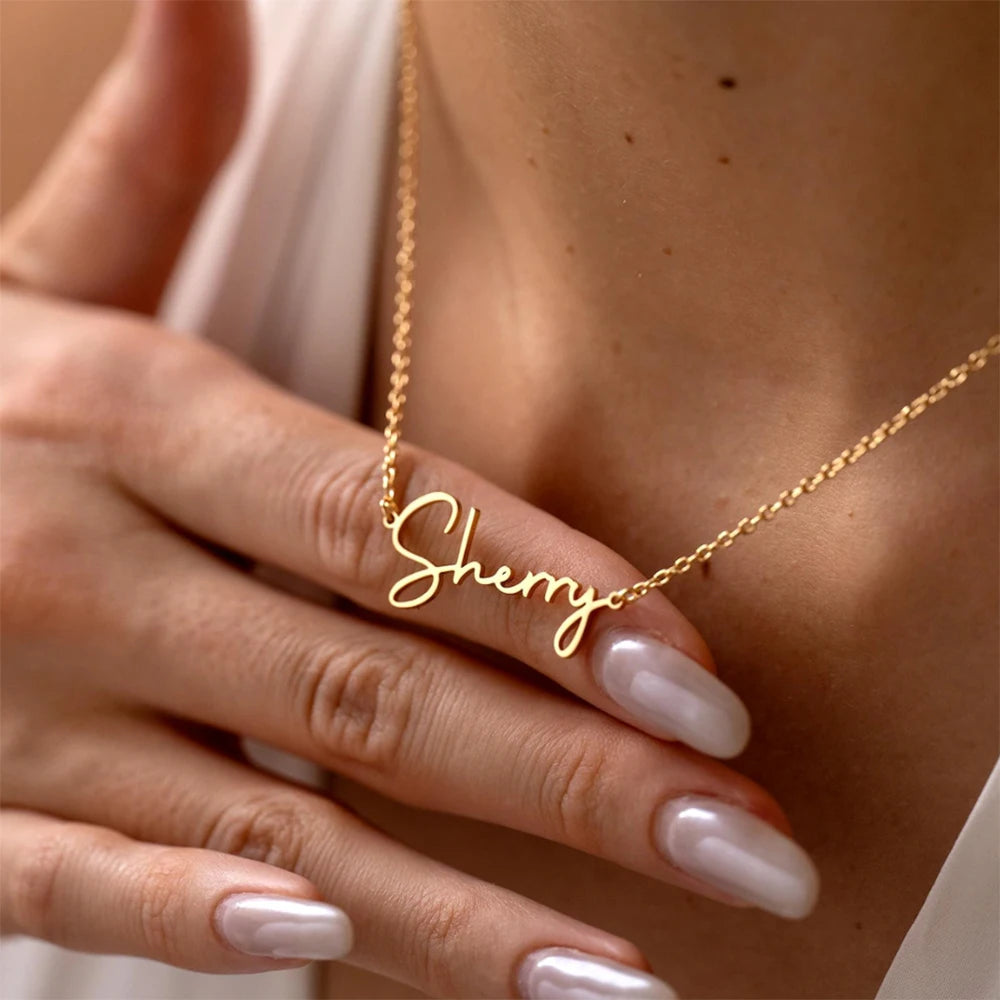 Personalized Stainless Steel Customized Name Necklace Women's Charm Jewelry Collarbone Chain Letter Pendant Valentine's Day Gift