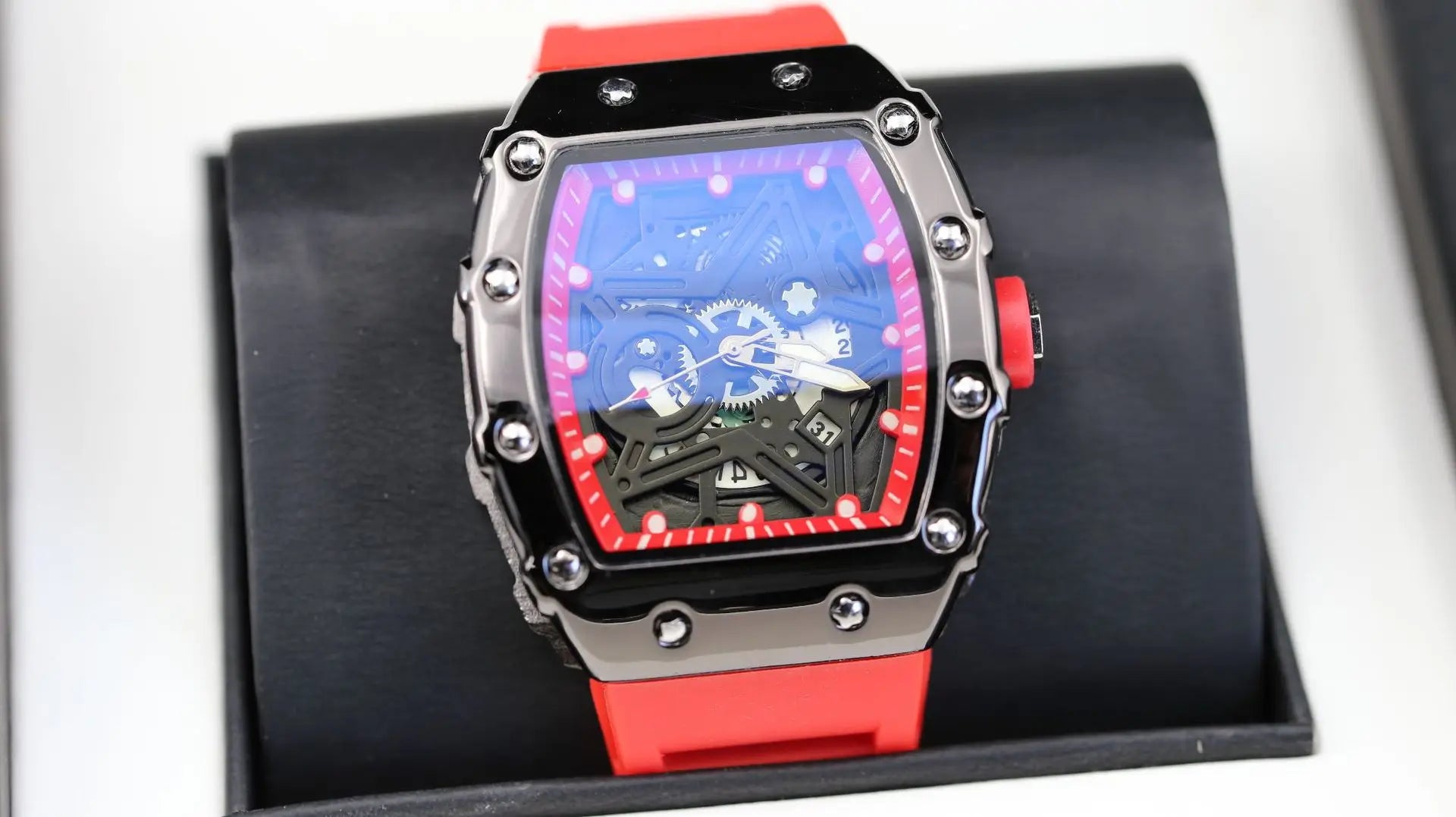 Men's Watch Leisure Sports Fashion Waterproof Bucket Watch Men's Quartz Watch Gift Reloj L144