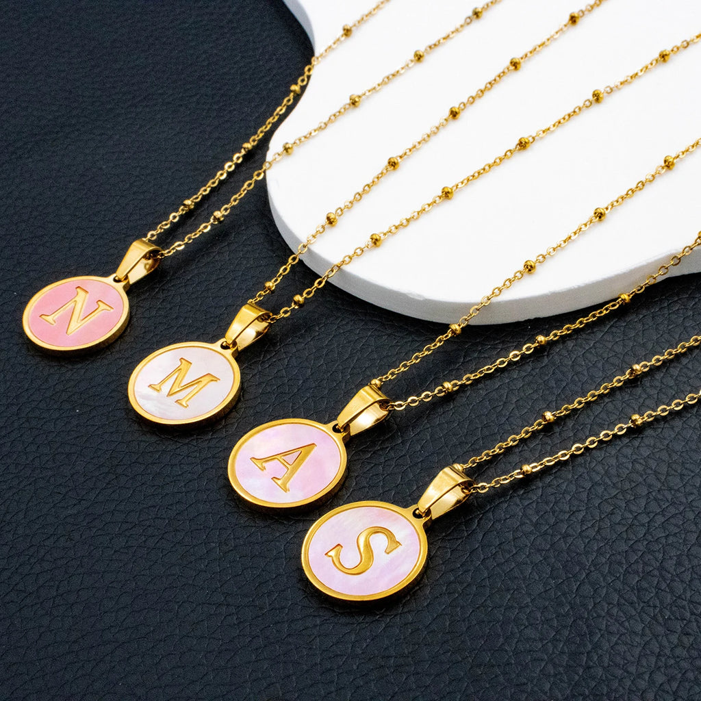 New Round Stainless Steel Gold Plated Pink Shell 26 Letter Alphabet Pendant Link Chain Necklace Jewelry for Women Party Gift