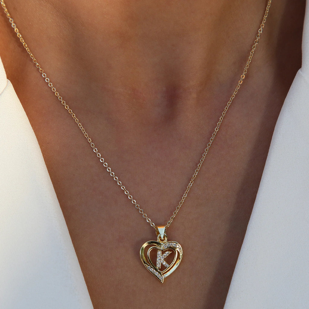 A-Z English Letter Initial Necklace Gold Color Plated Necklace Micro Setting Zircon Heart Necklace for Women