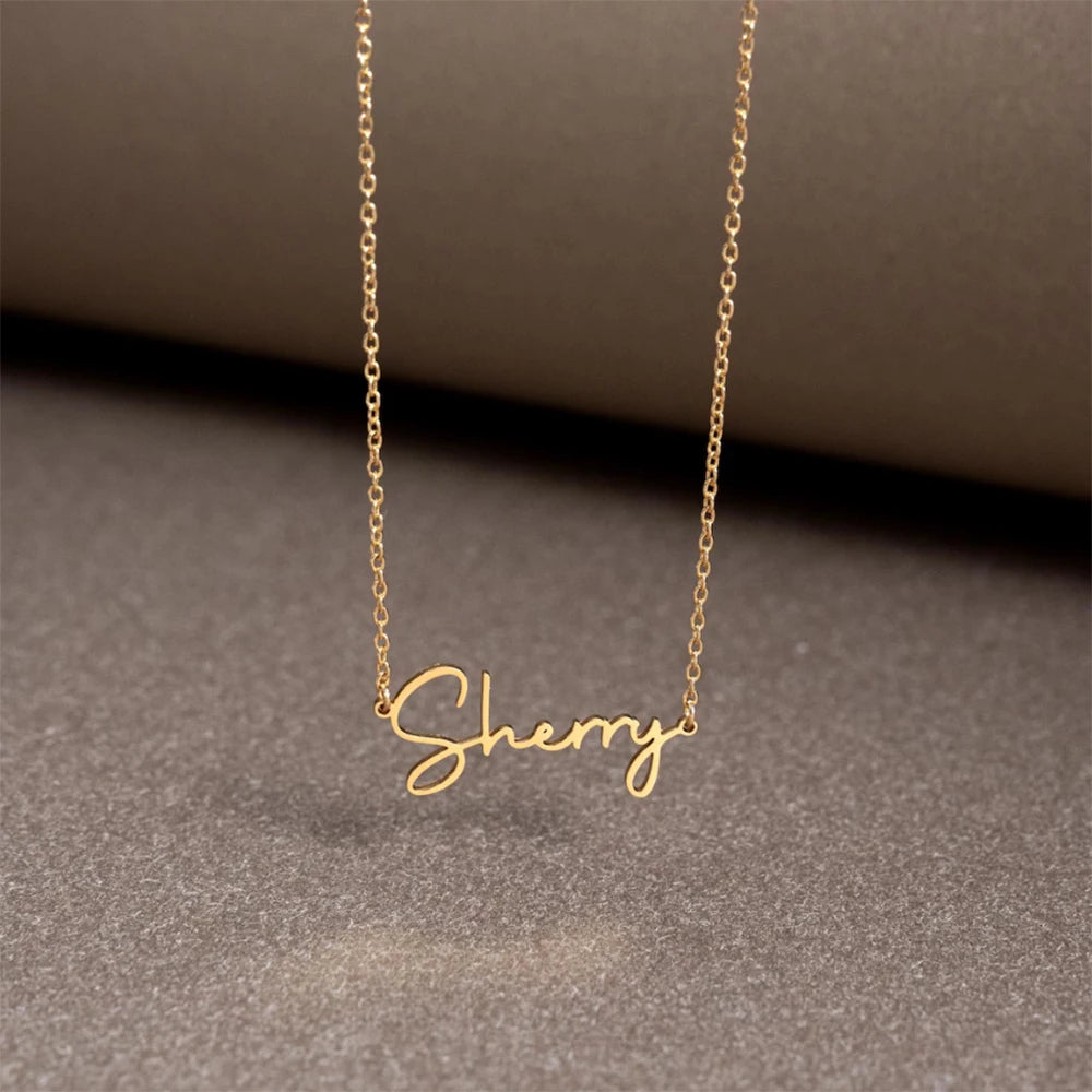 Personalized Stainless Steel Customized Name Necklace Women's Charm Jewelry Collarbone Chain Letter Pendant Valentine's Day Gift