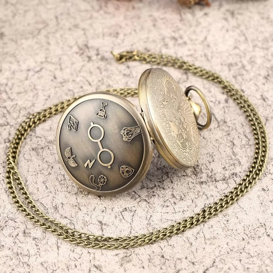 1 piece retro pocket watch, fashionable and trendy glasses pocket watch, quartz watch, cartoon watch